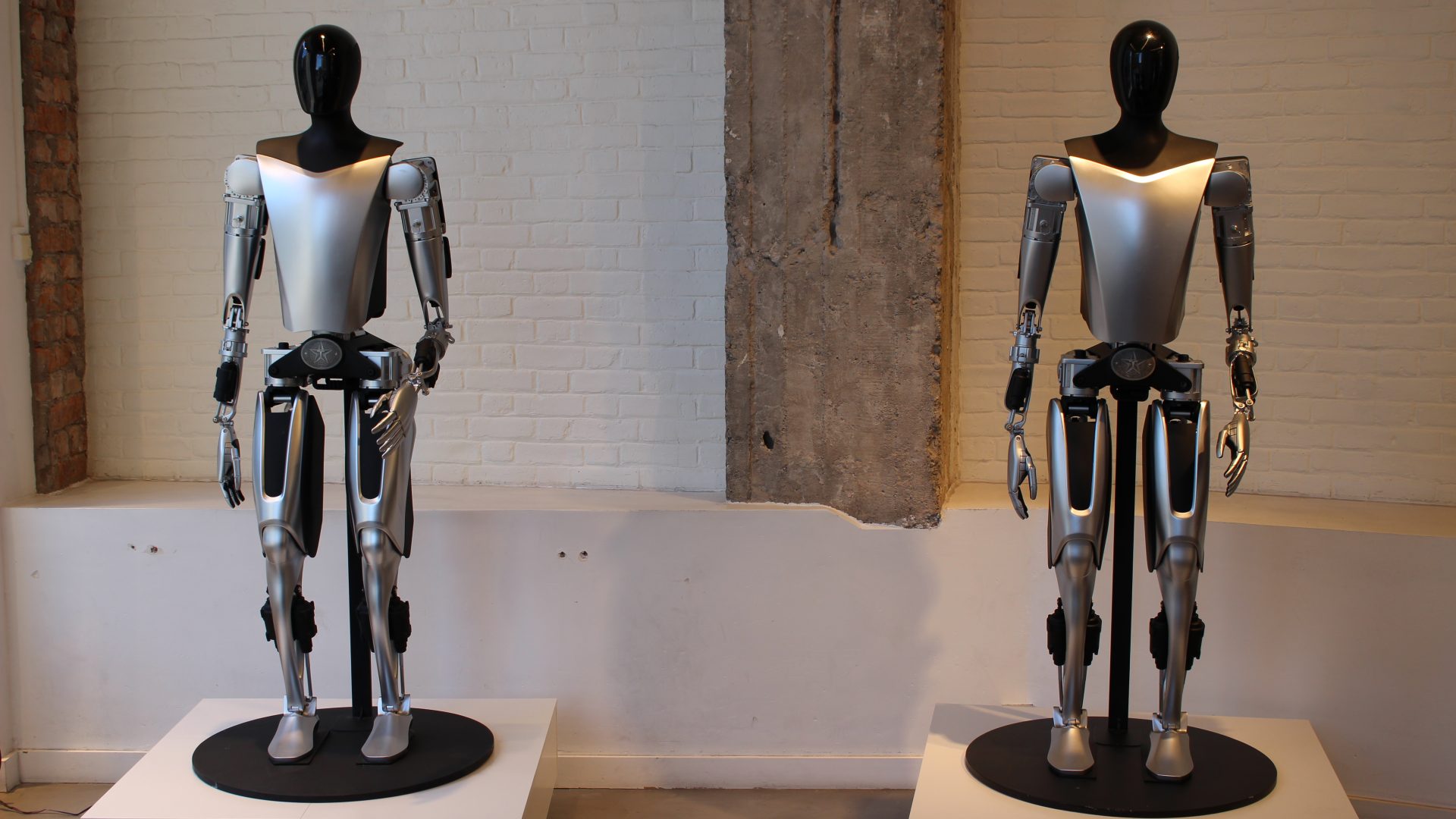 Tesla Optimus humanoid robot Stockholm