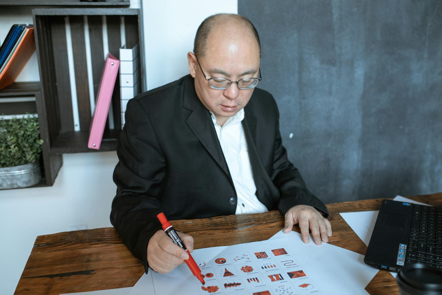 Anthropic「Claude for Small Business」始動──QuickBooks・PayPal・HubSpotが繋がる 本文画像2