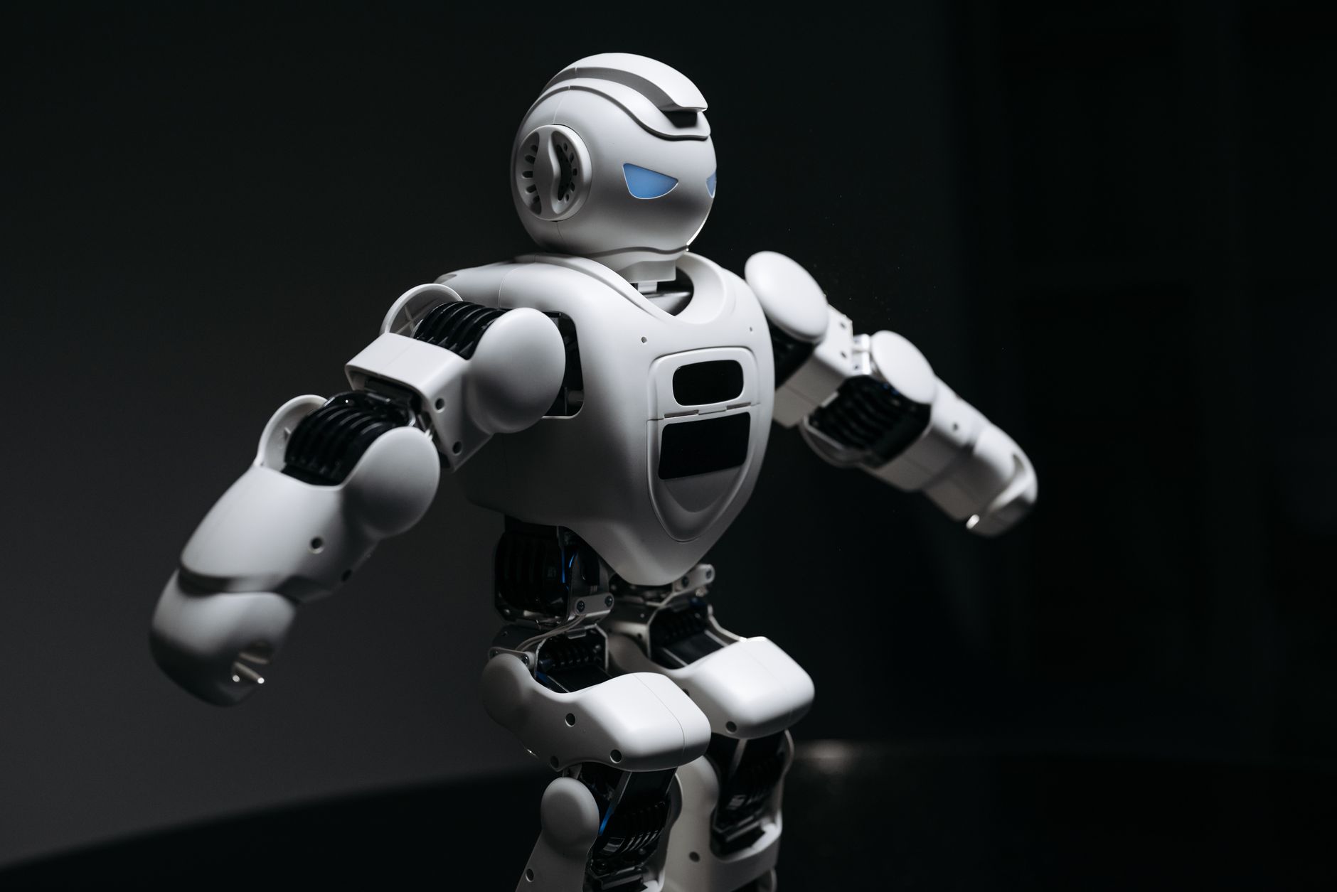 ヒューマノイド三つ巴 ─ Figure 03・1X NEO・Boston Dynamics Atlas 徹底比較 本文画像1
